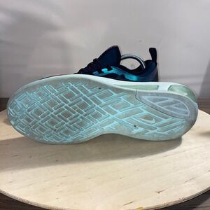 NIKE AIR MAX FLY Women's size 10.5